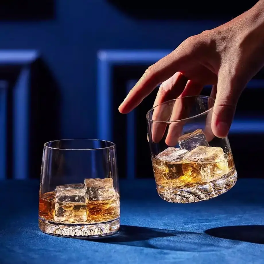 Aranżacja prostych szklanek do whisky krosno